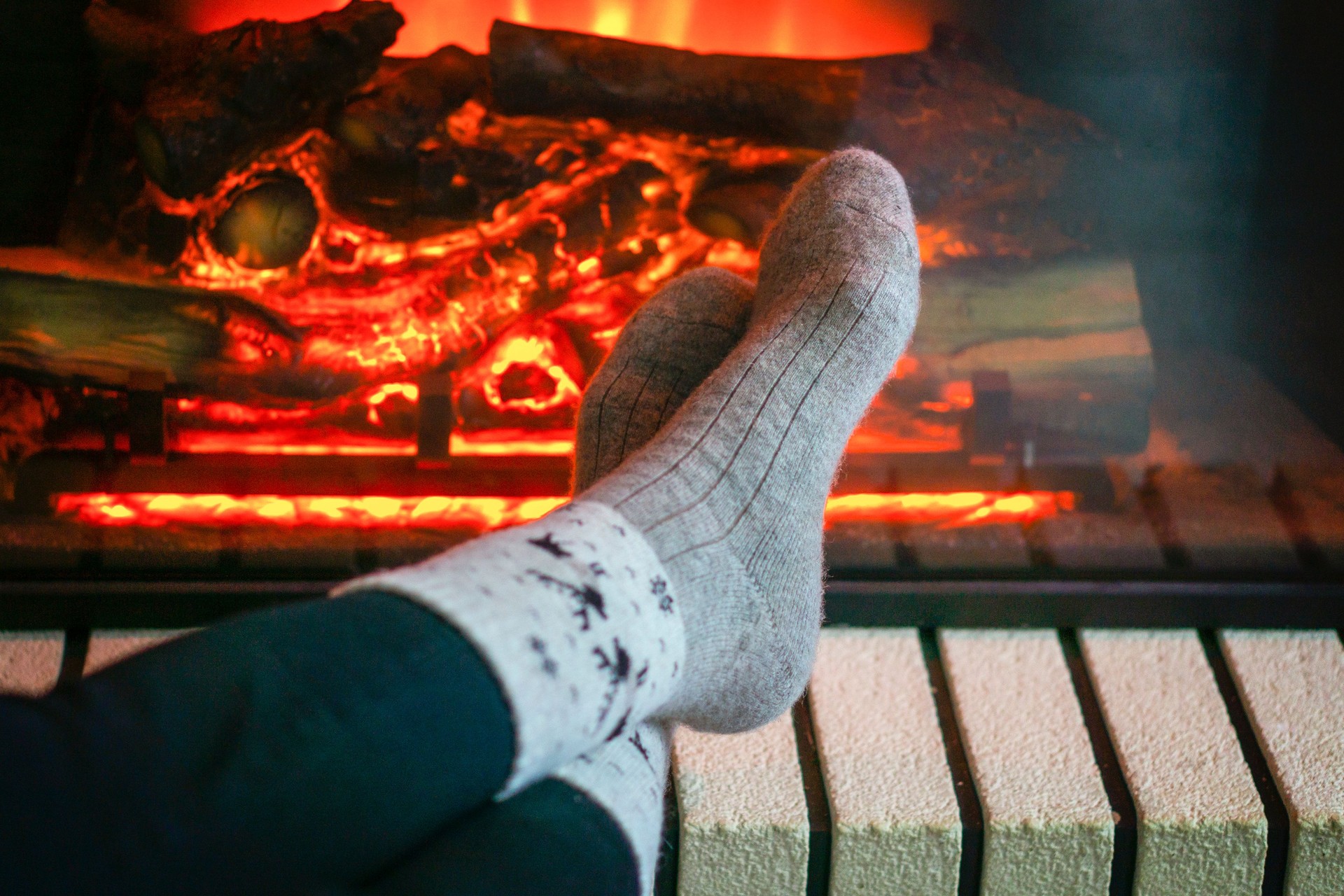 Profitez d’un confort inégalé avec nos chaussons moelleux et pyjamas ultra-doux, pensés pour vos moments cocooning à la maison.